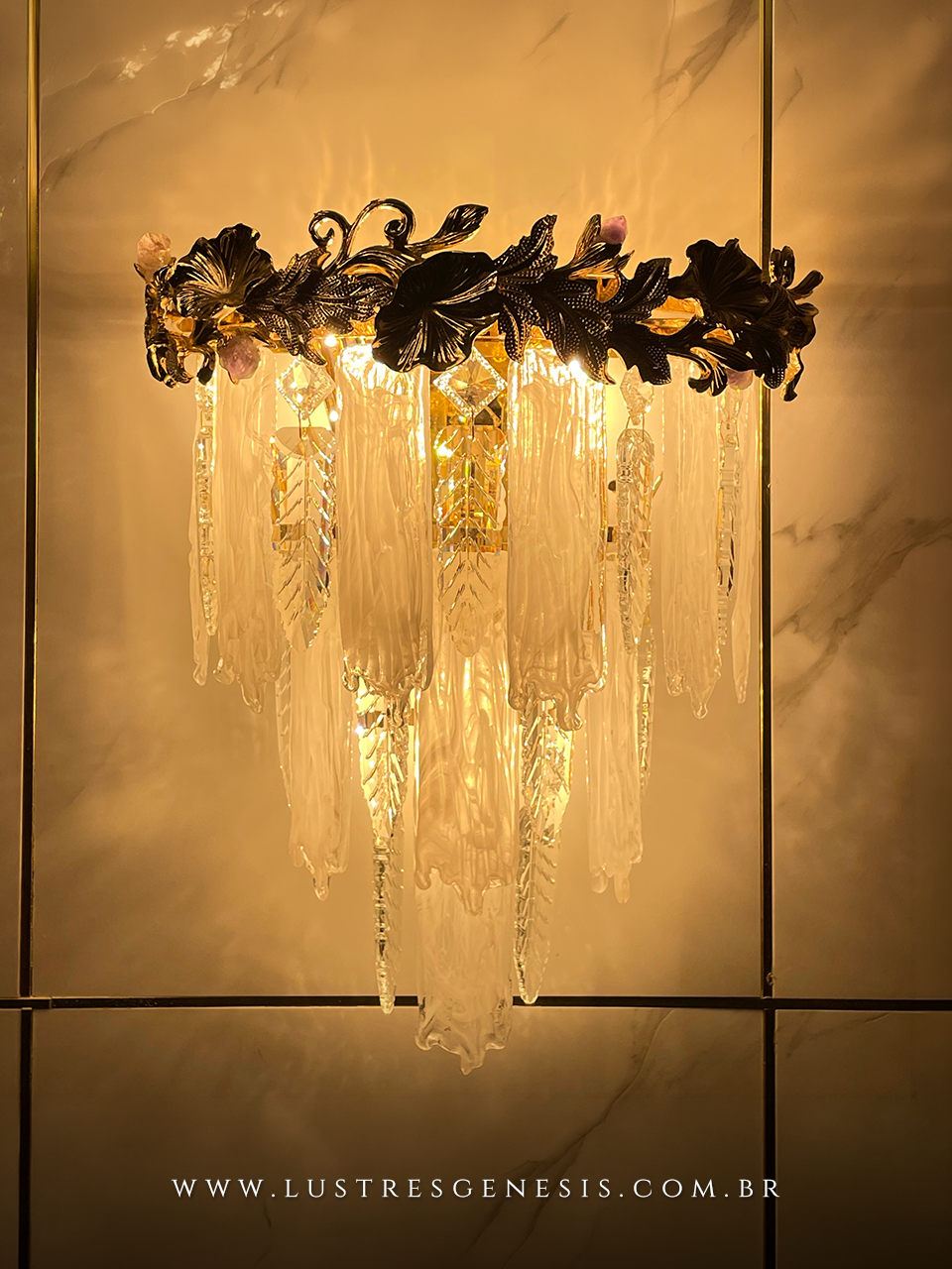 Luminaria Arandela de Cristal Dourado 35x40cm, Salas, Quarto, Cabeceira, Lavabo, Escadas, Hall, Living